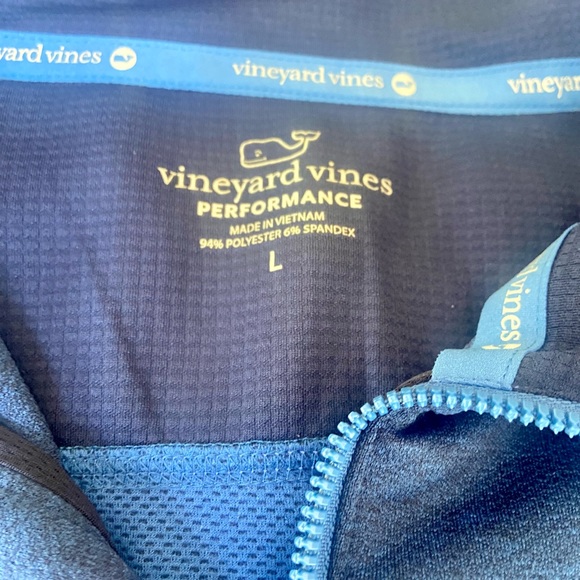 Men’s Vineyard Vines Performance quarter zip - Picture 2 of 6
